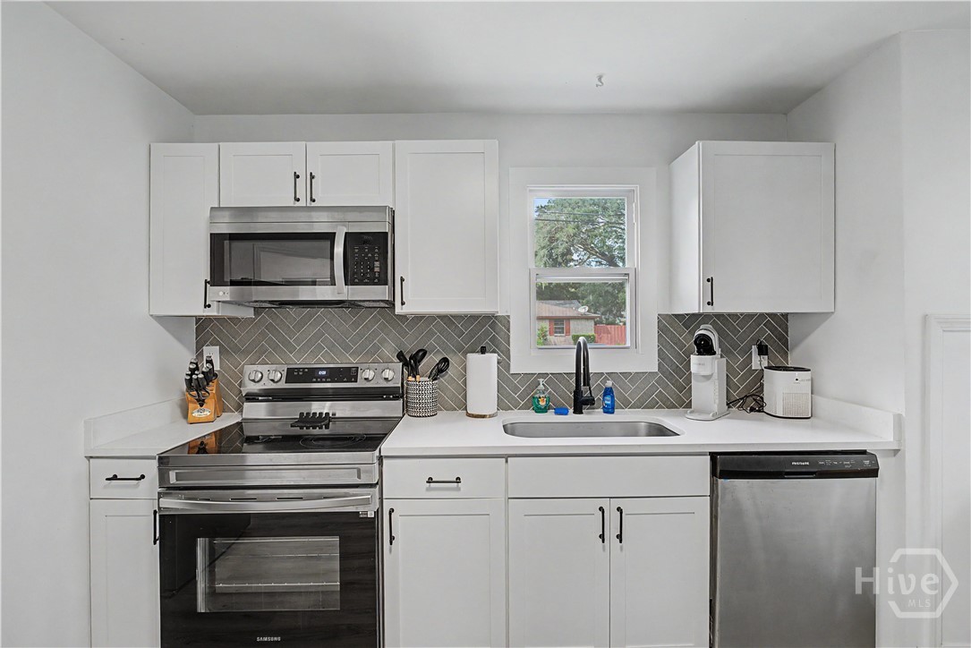 1301 E 68th Street Property Photo 23