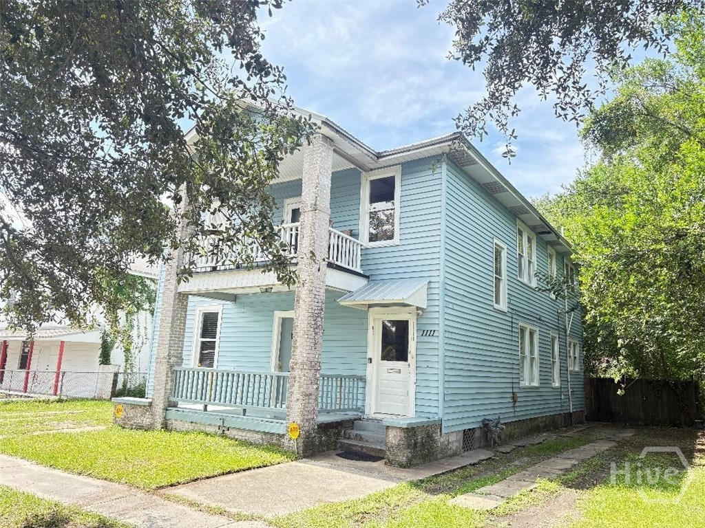 1111 E 35 Street Property Photo 1