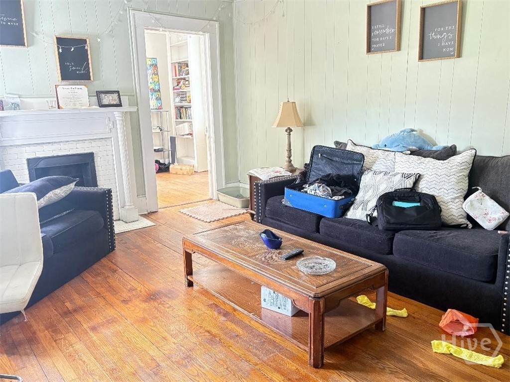 1111 E 35 Street Property Photo 5