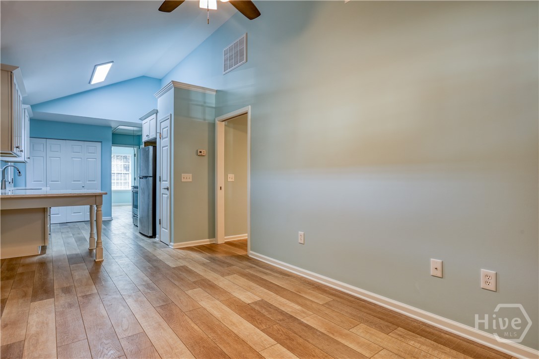 2311 Tennessee Avenue Property Photo 4