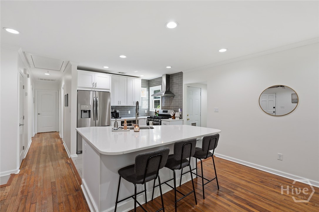 209 E 65th Street Property Photo 10