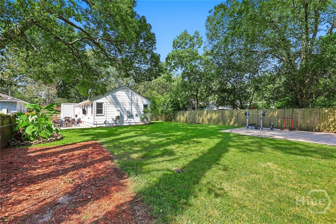209 E 65th Street Property Photo 45