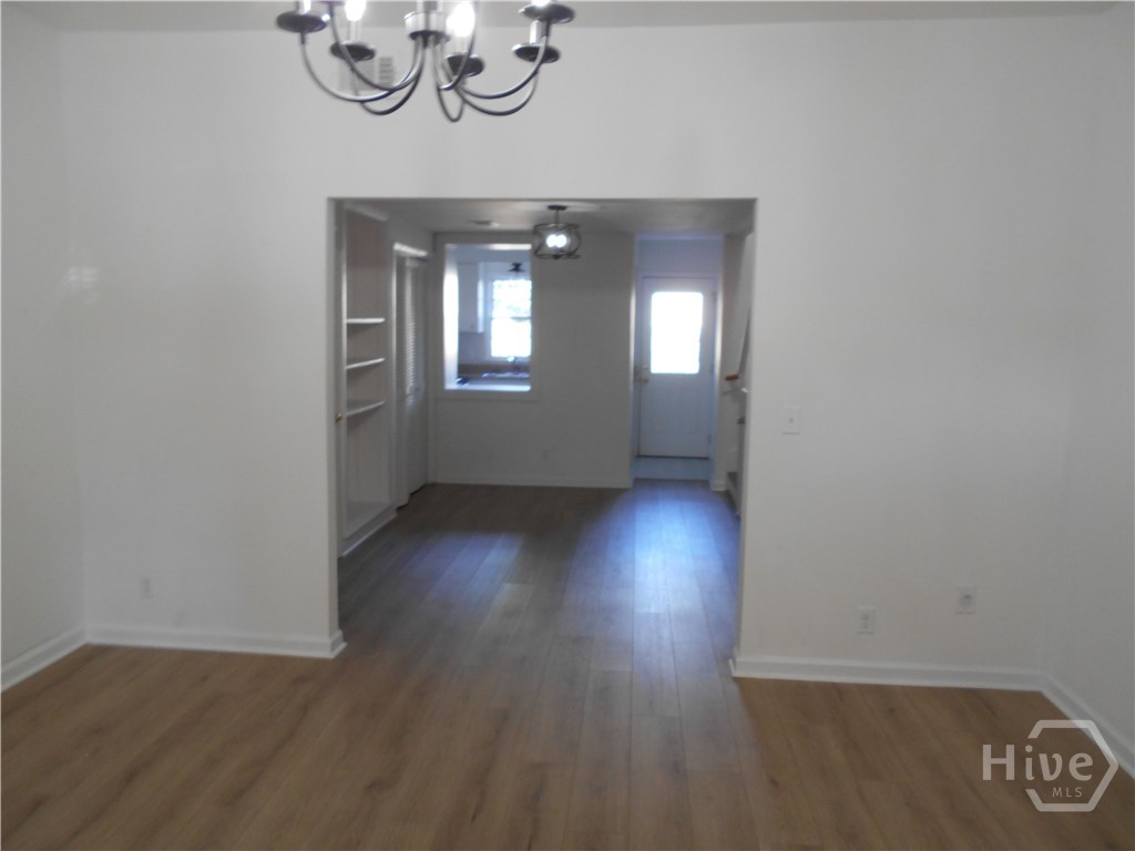 242 Price Street Property Photo 6