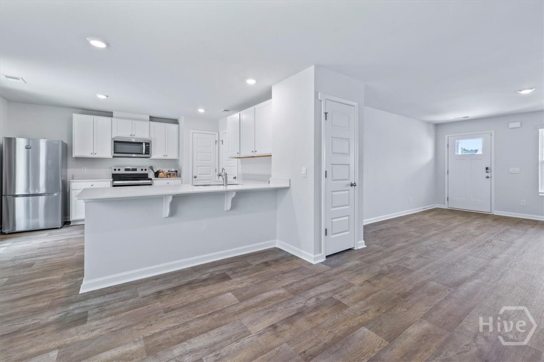 117 Azure Drive Property Photo 11