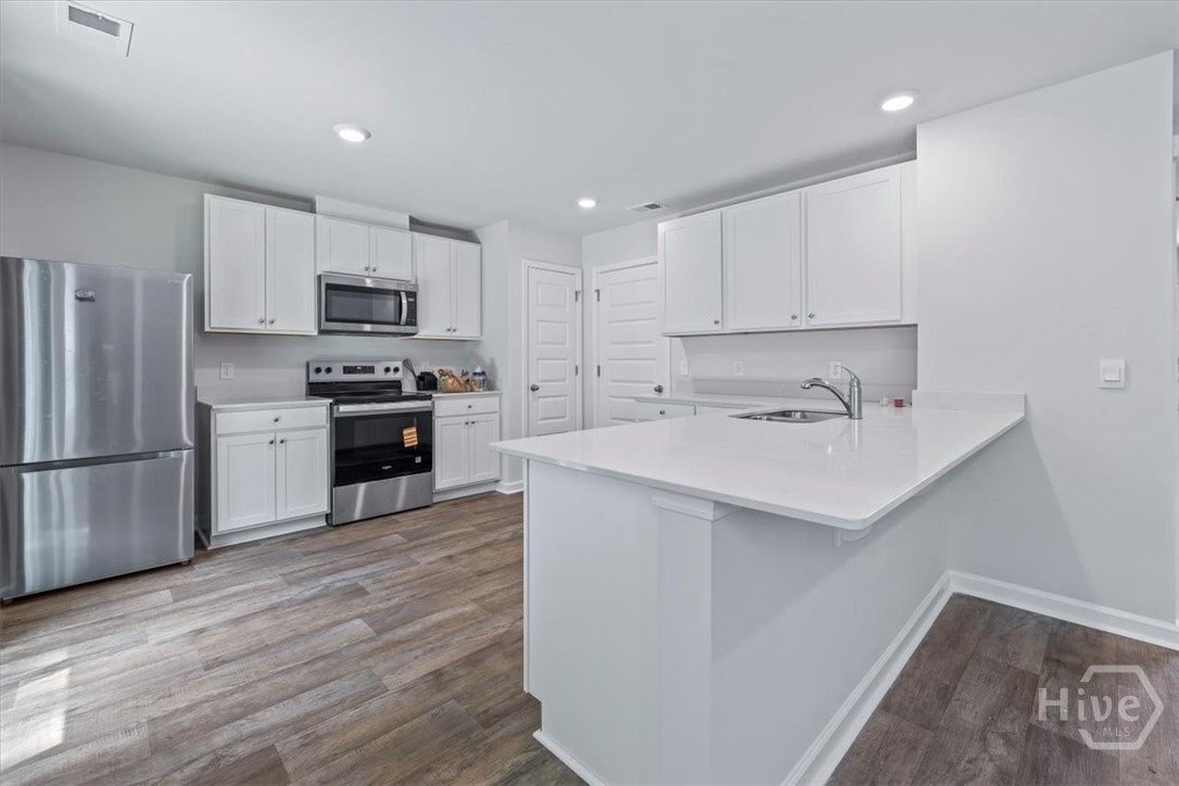 117 Azure Drive Property Photo 12