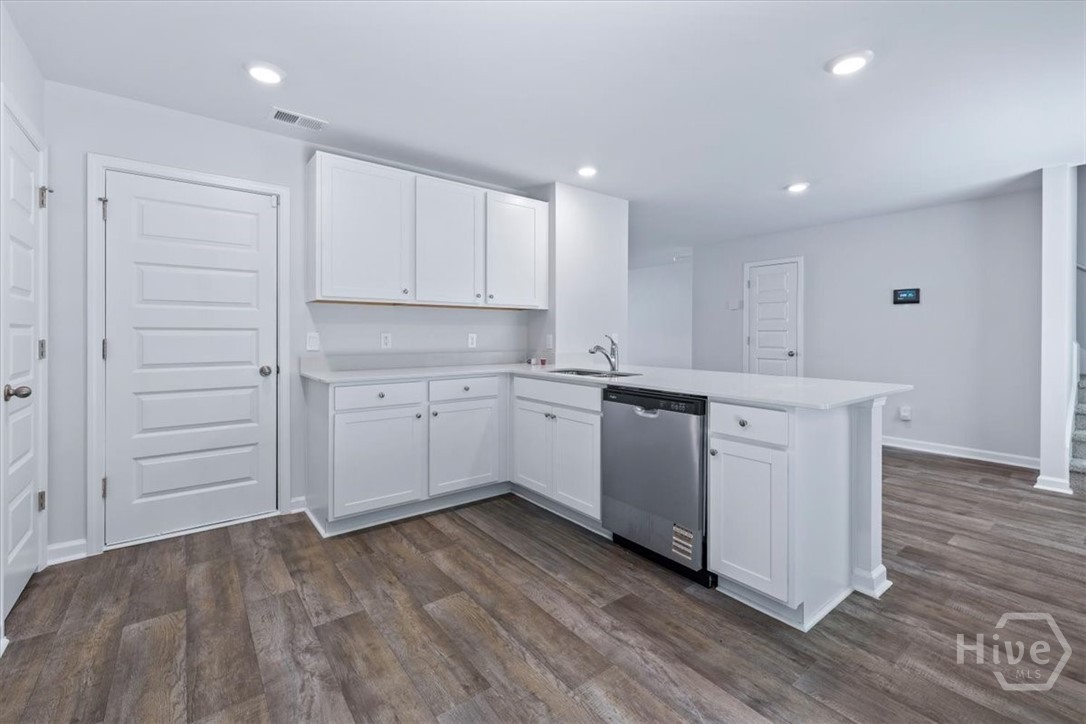 117 Azure Drive Property Photo 13