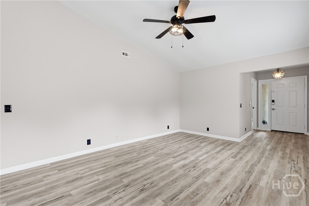 103 Oyster Shell Road D-12 Property Photo 8