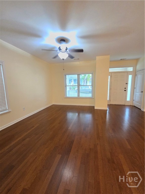 503 E 32nd Street E Property Photo 3