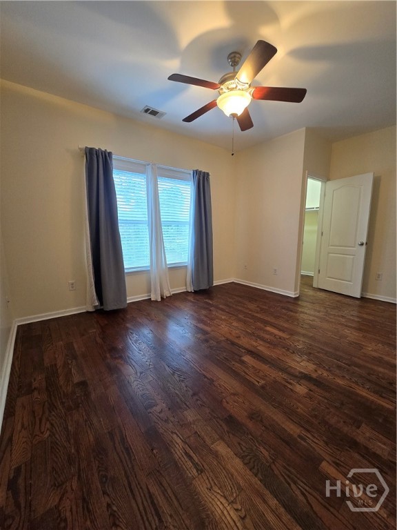 503 E 32nd Street E Property Photo 8