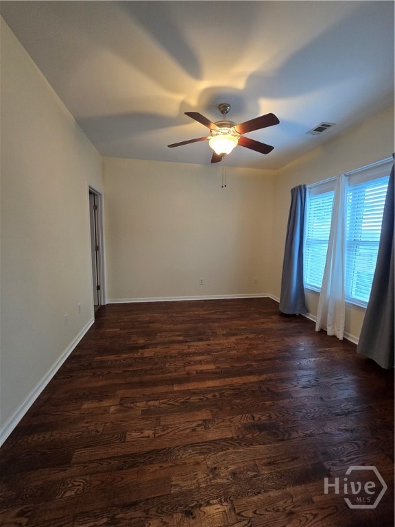 503 E 32nd Street E Property Photo 10