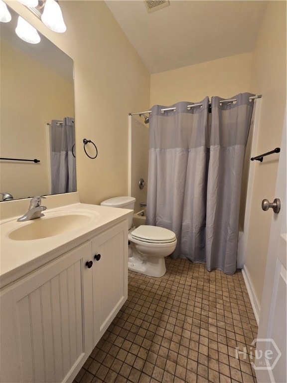503 E 32nd Street E Property Photo 13