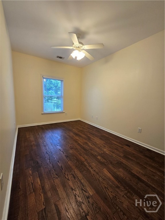 503 E 32nd Street E Property Photo 14