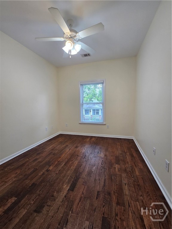 503 E 32nd Street E Property Photo 18