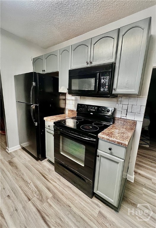 5105 Dancy Street Property Photo 9
