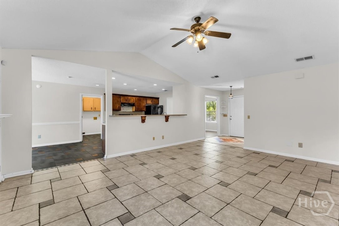 1936 Heathrow Drive Property Photo 6