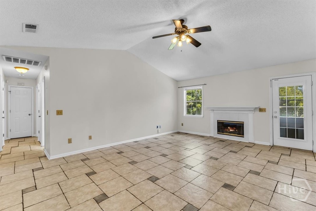 1936 Heathrow Drive Property Photo 8