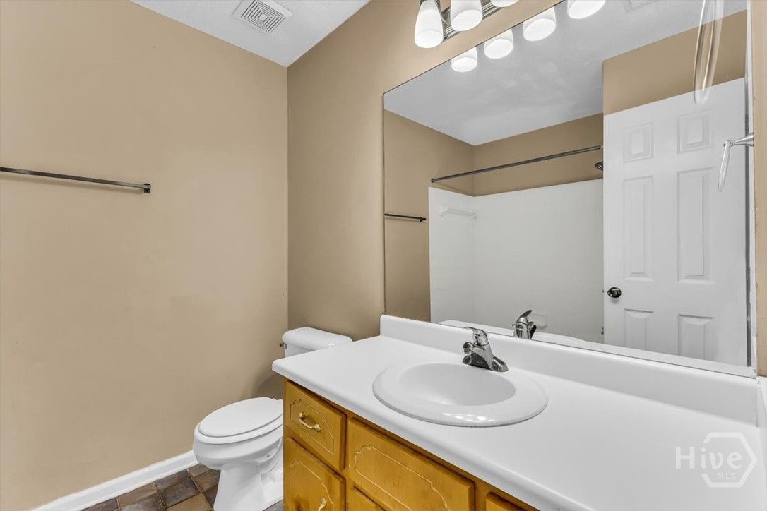 1936 Heathrow Drive Property Photo 30