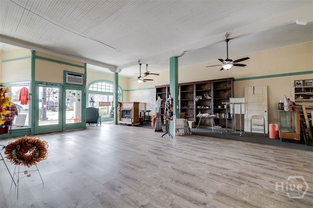 8 W Bacon Street Property Photo 13
