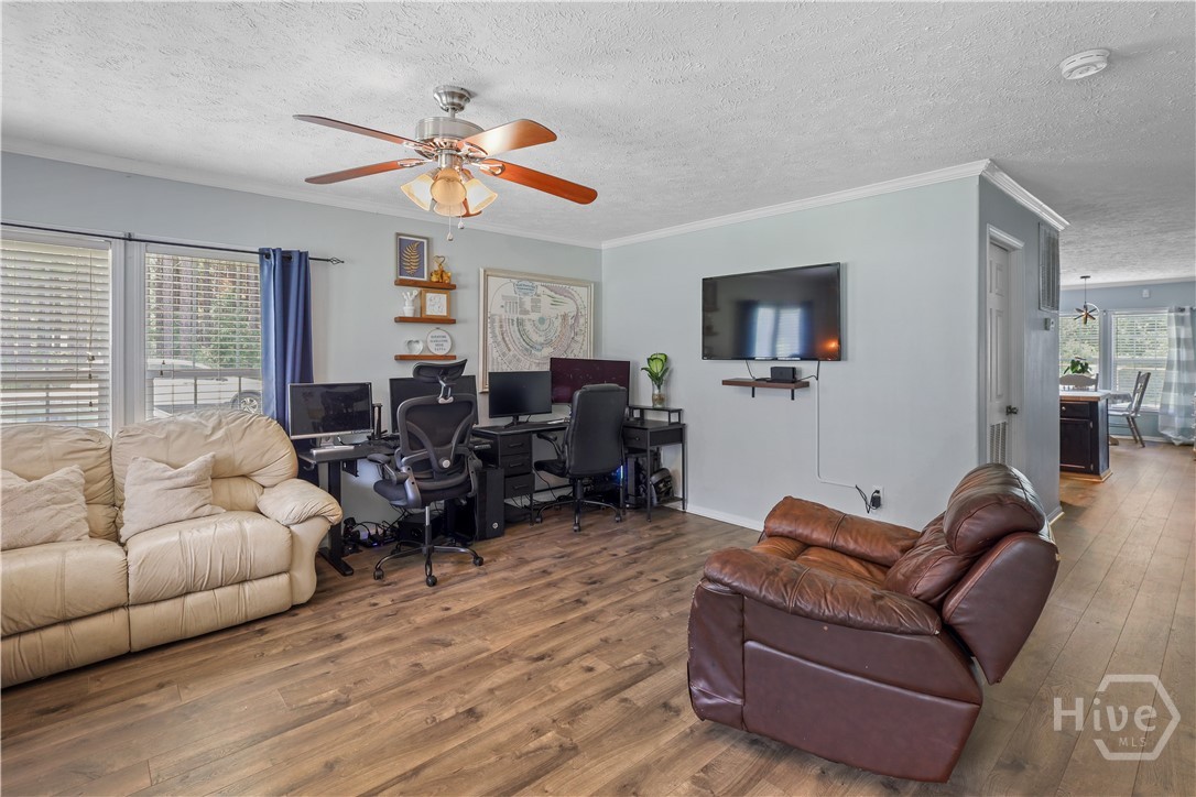 1327 Rl Roberts Road Property Photo 3