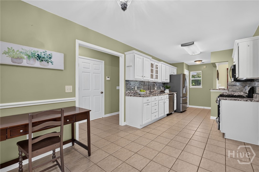 106 Crystal Drive Property Photo 12