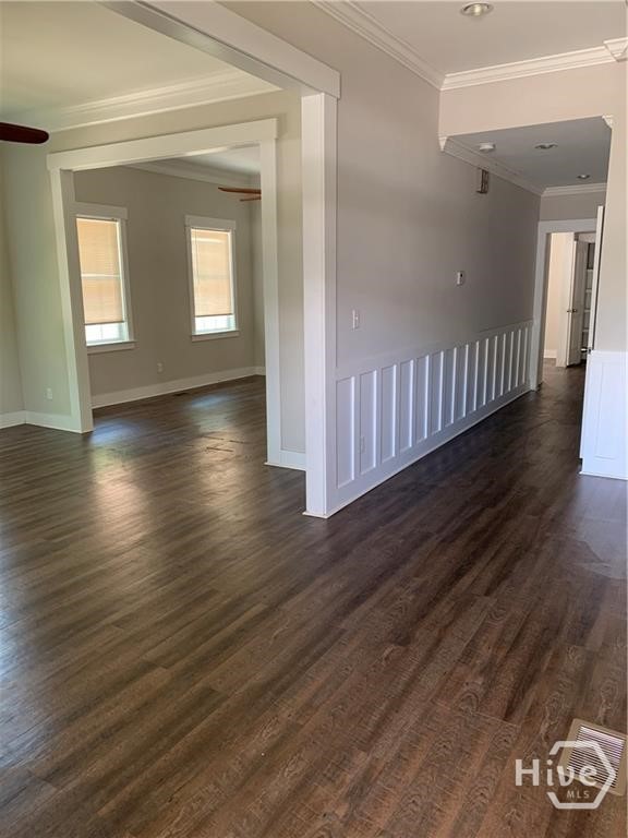 523 W 44th Street Property Photo 18