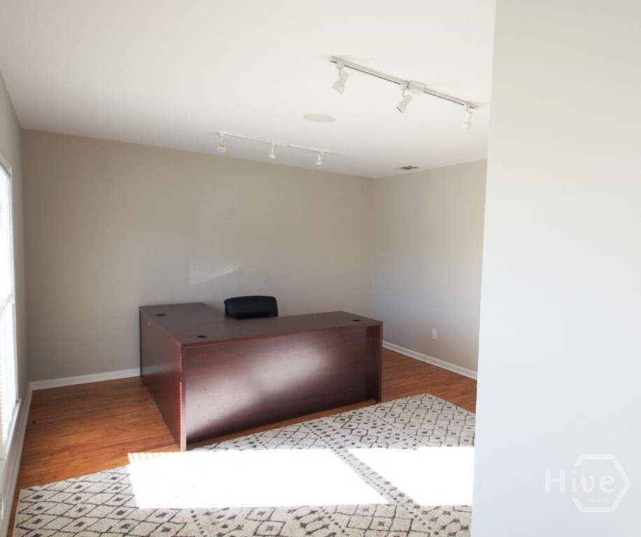 7505 Waters Avenue B 8 Property Photo 10