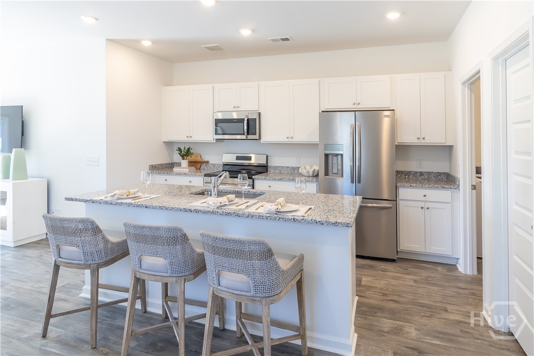 186 Geranium Way Property Photo 3