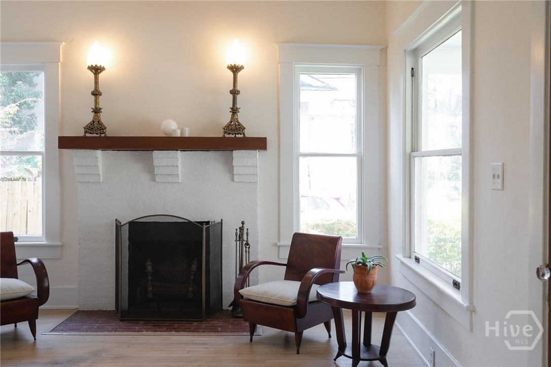 1219 E 48th Street Property Photo 33