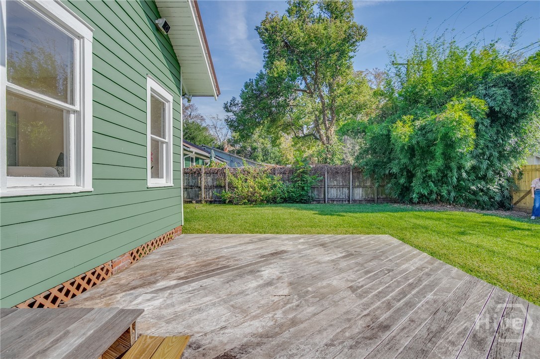 1219 E 48th Street Property Photo 34