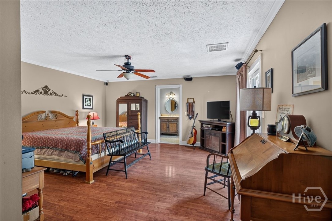 14820 Honeysuckle Road Property Photo 15