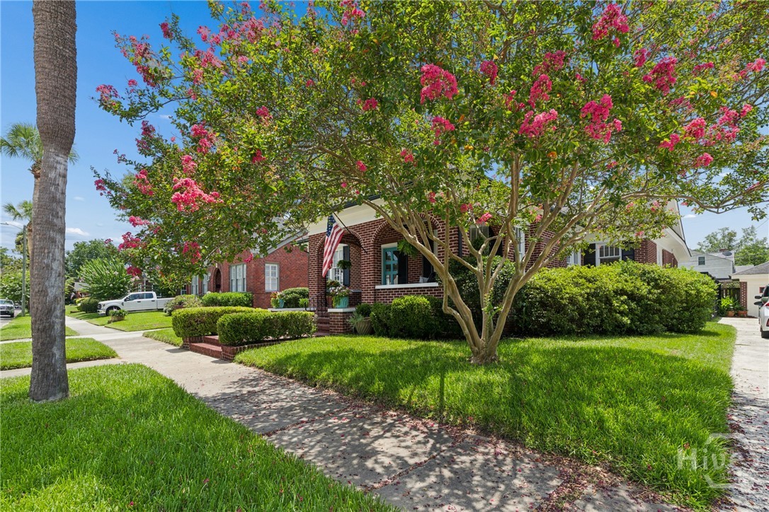 315 E 54th Street Property Photo 4