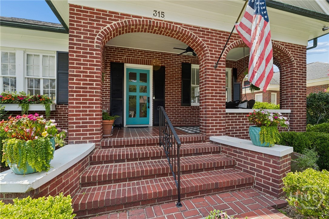 315 E 54th Street Property Photo 5