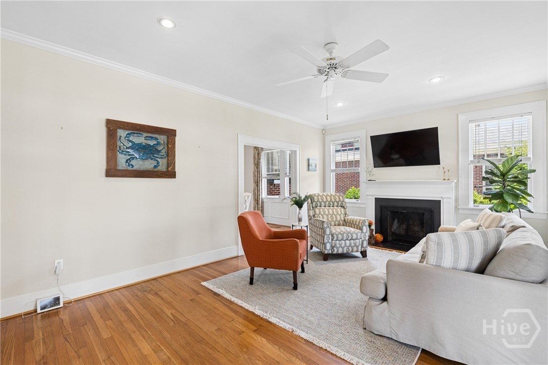 315 E 54th Street Property Photo 8