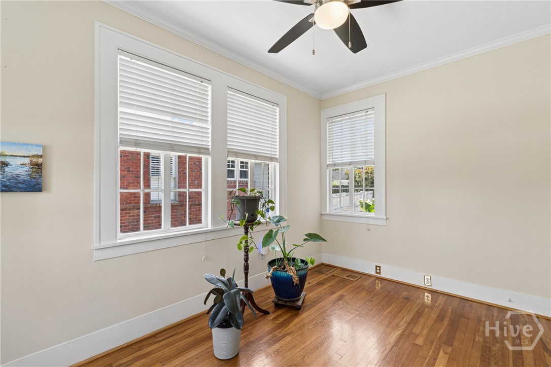 315 E 54th Street Property Photo 14