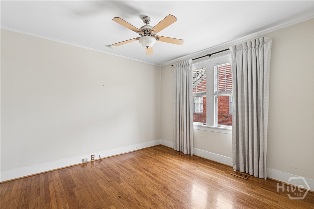 315 E 54th Street Property Photo 22