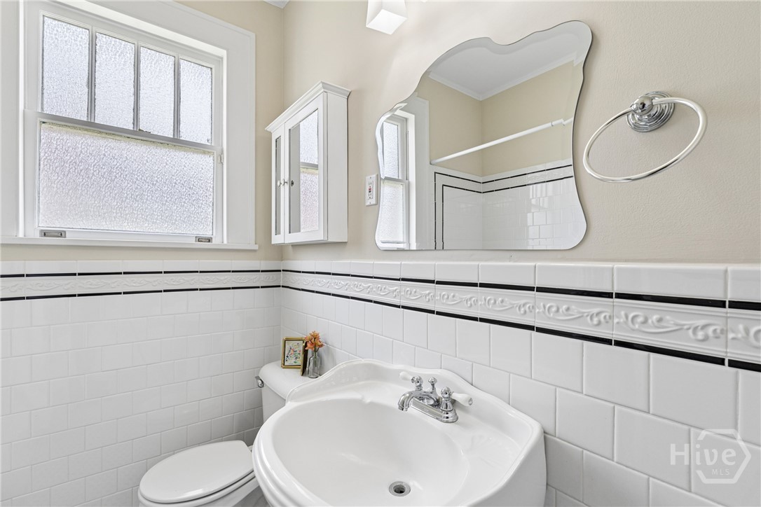 315 E 54th Street Property Photo 25
