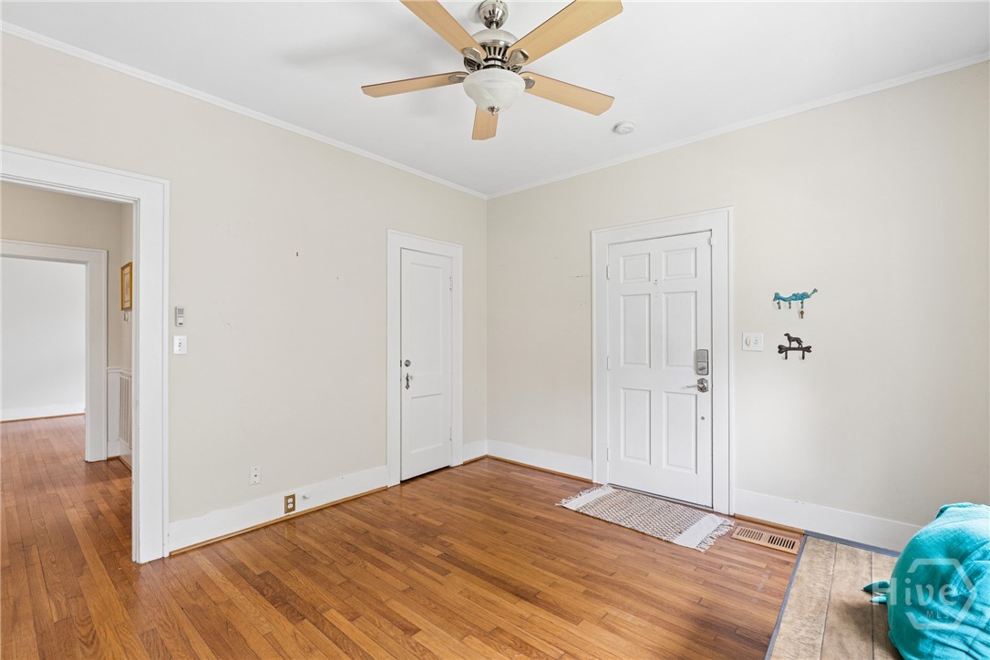 315 E 54th Street Property Photo 28