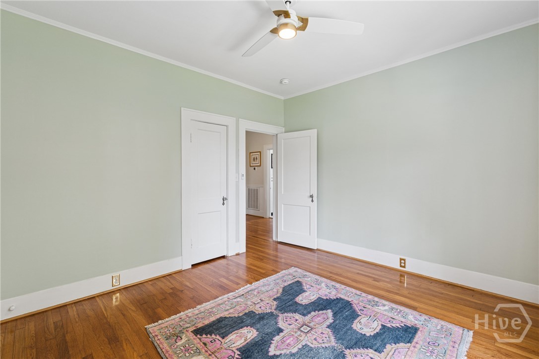 315 E 54th Street Property Photo 32