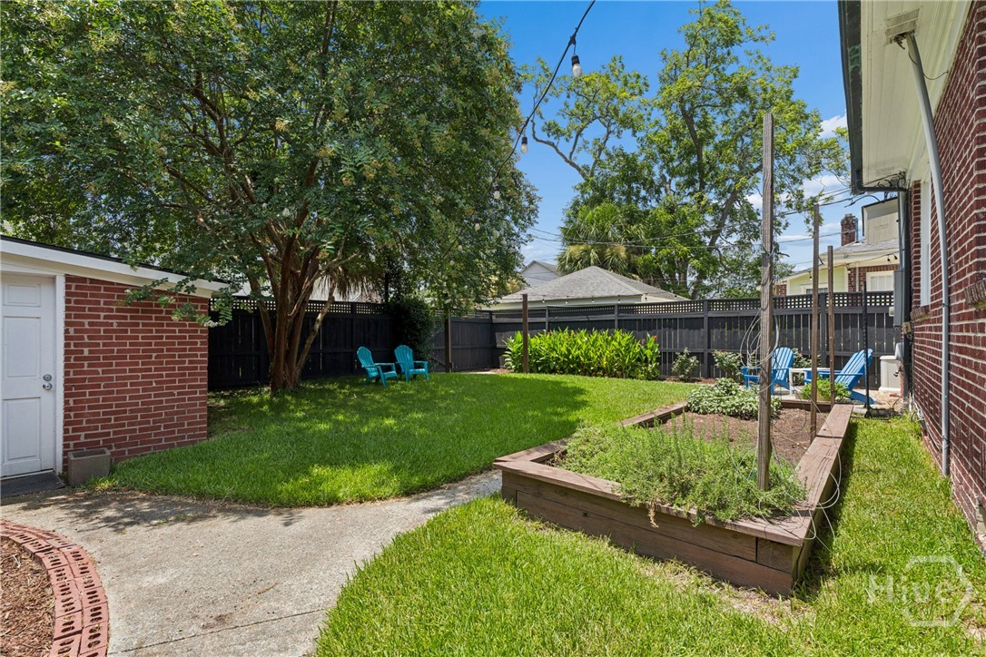 315 E 54th Street Property Photo 37