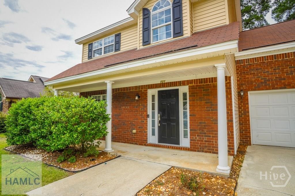 121 Pampas Drive Property Photo 2