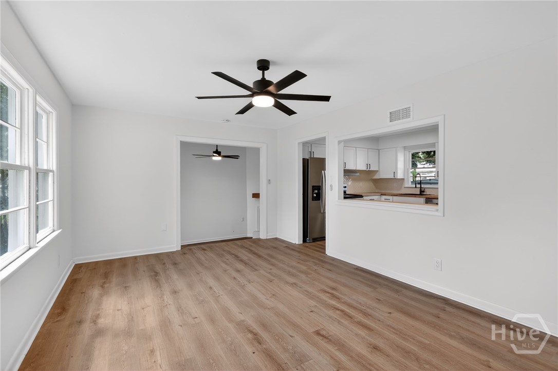 325 Bunting Drive Property Photo 3