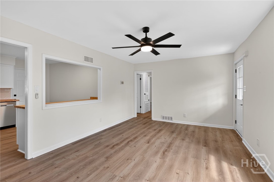 325 Bunting Drive Property Photo 4