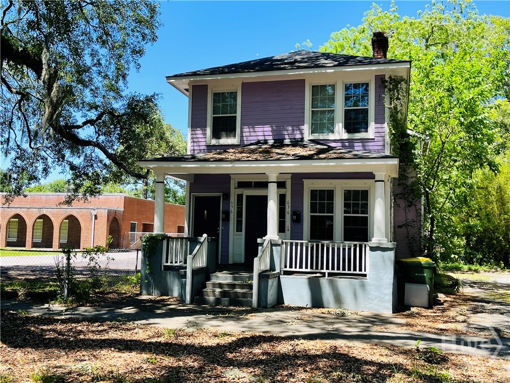 636 E 37th Street Property Photo 1