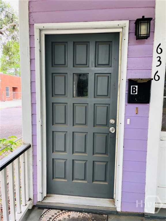 636 E 37th Street Property Photo 2
