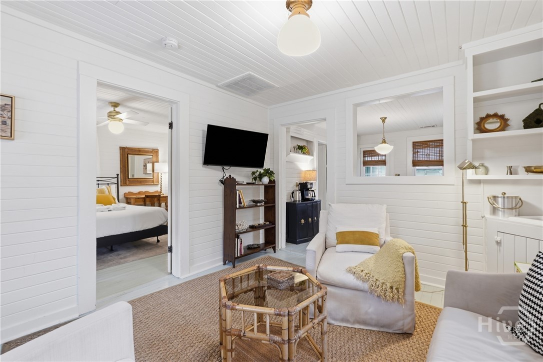 3228 Bannon Property Photo 6
