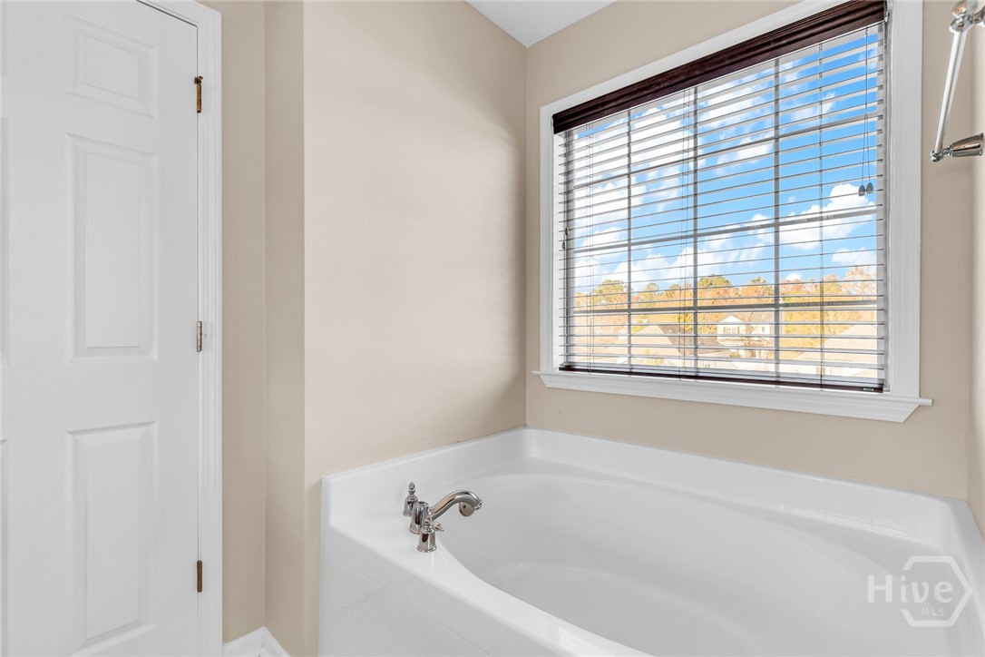 16 Bushwood Drive Property Photo 29