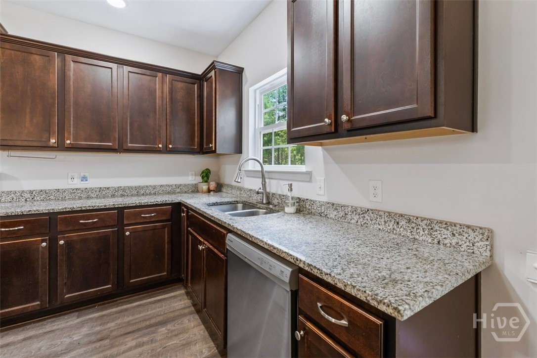 30 Saddlebrush Road Property Photo 11