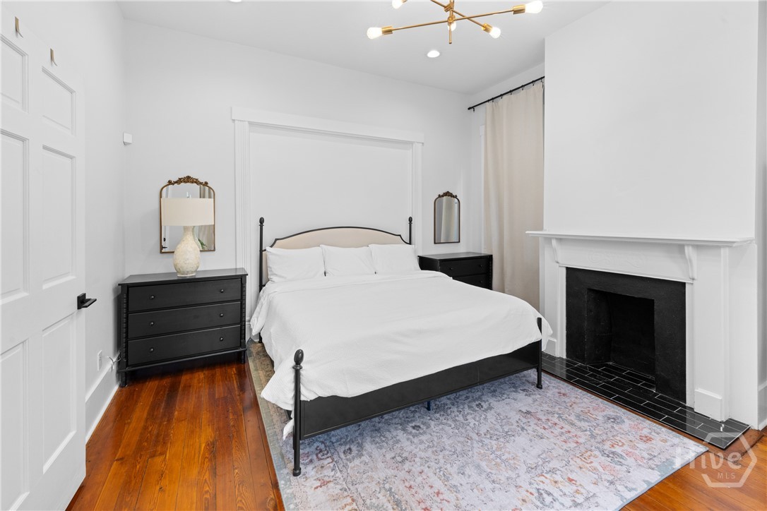 906 E Park Avenue Property Photo 16