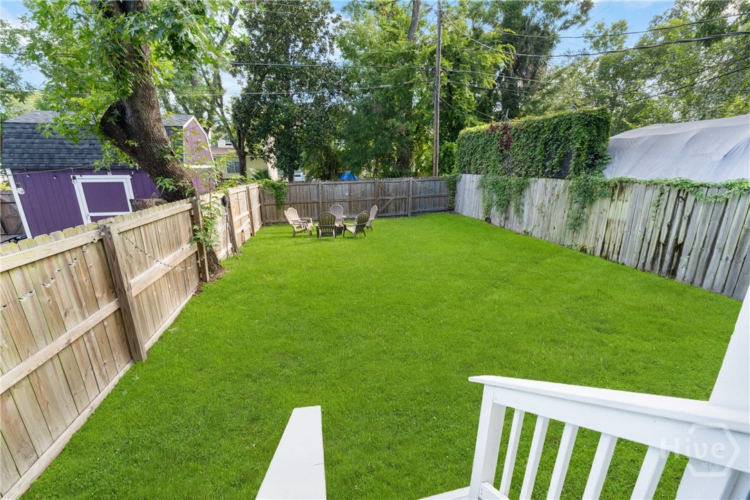 906 E Park Avenue Property Photo 32