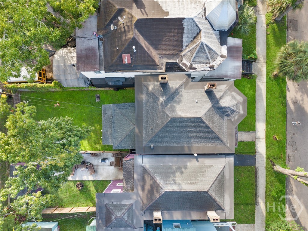 906 E Park Avenue Property Photo 34